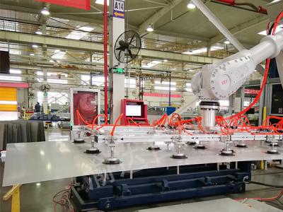 鐵（tiě）板搬運碼垛機器人